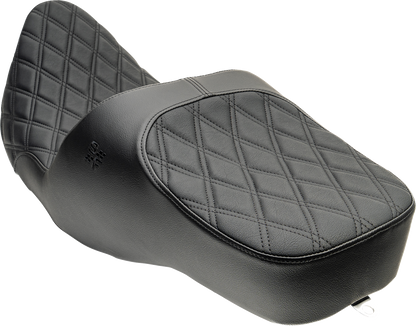 Slyfox Chariot Seat – Black Double Diamond Stitch – Black Logo – FLH/FLT '23.5-'26 – view 3