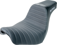 Slyfox High Noon Seat – Vinyl – Classic Stitch – Silver Logo – FL/FX '18-'24 – view 2