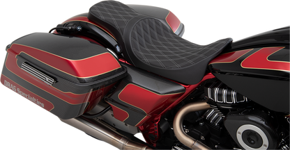 Drag Specialties Predator 2-Up Seat – Double Diamond – Silver Stitching – FL '08-'23 – view 3