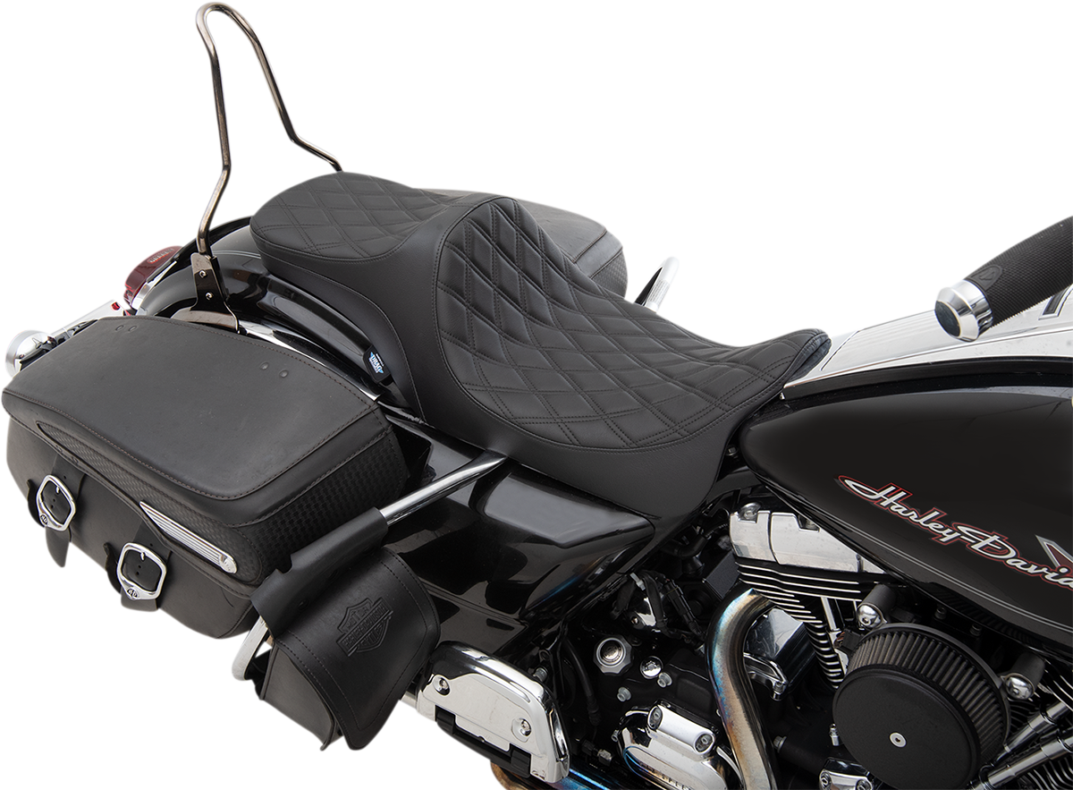 Drag Specialties Predator III 2-Up Seat – Double Diamond – Black Thread – FL '08-'23