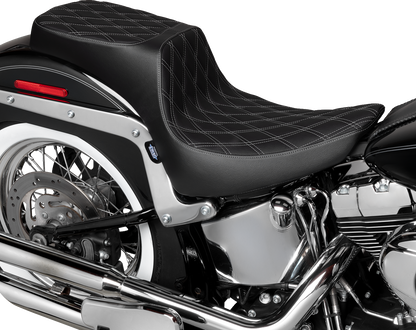 Drag Specialties Performance Predator 2-Up Seat – Vinyl – Double Diamond – Silver Thread – FL '00-'17 – view 3