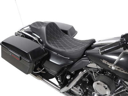 Drag Specialties Extended Reach Predator III Seat – Double Diamond – Black w/ Silver Stitching – FL '99-'07 – view 5