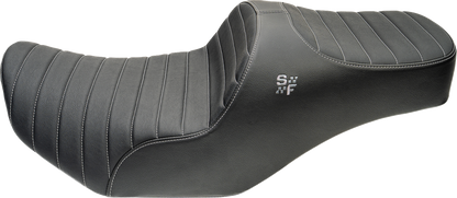 Slyfox Chariot Seat – Silver Classic Stitch – Silver Logo – FLH/FLT '09-'23.5 – view 2