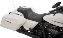 Drag Specialties Predator III Seat – Double Diamond – Silver Stitched – FL '08-'23 – view 2