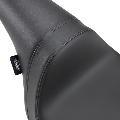 Drag Specialties Predator Seat – Mild Stitch – FXSB '13-'17 – view 2