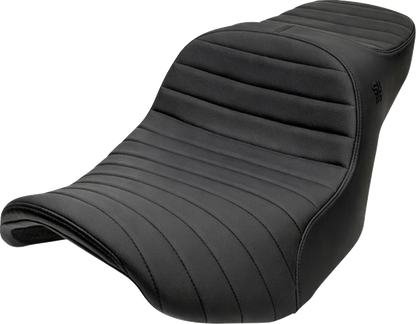 Slyfox Chariot Seat – Black Classic Stitch – Black Logo – FLH/FLT '23.5-'26