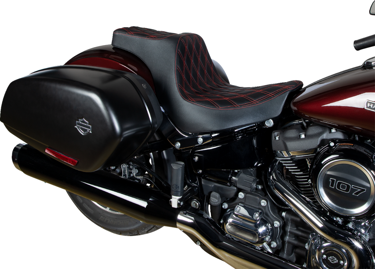 Drag Specialties Predator III 2-Up Seat – Vinyl – Double Diamond – Red Stitching – FL/FX '18-'24 – view 2