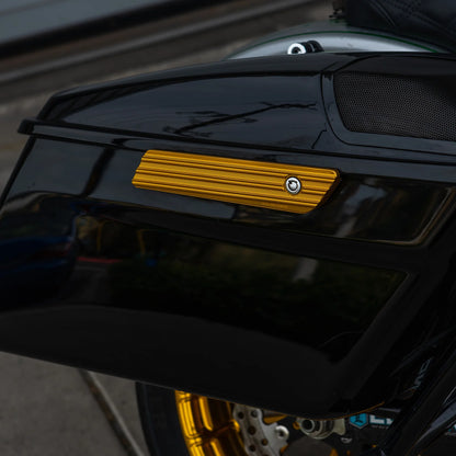 Arlen Ness 10-Gauge Saddlebag Latch Covers – Gold (2014–2024 Harley-Davidson® Touring)
