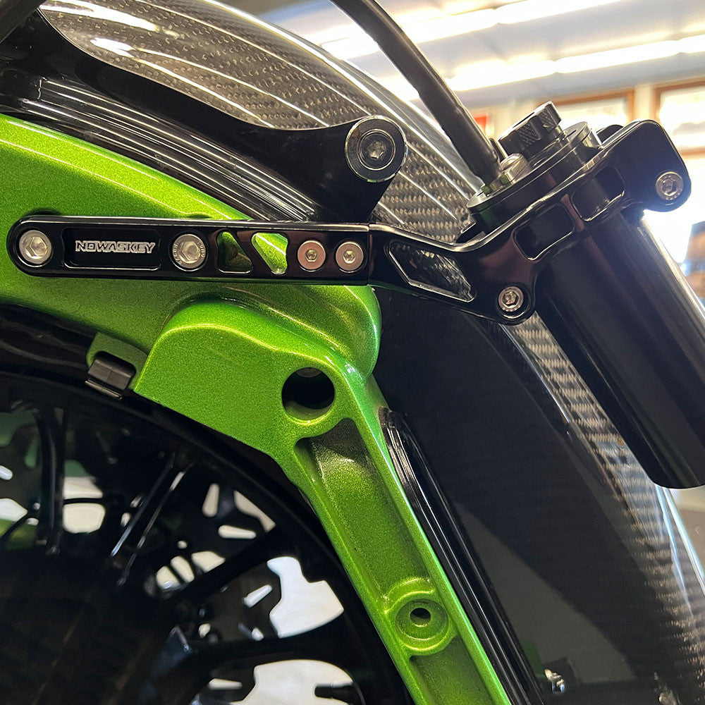 Nowaskey remote reservoir brackets mounted on motorcycel