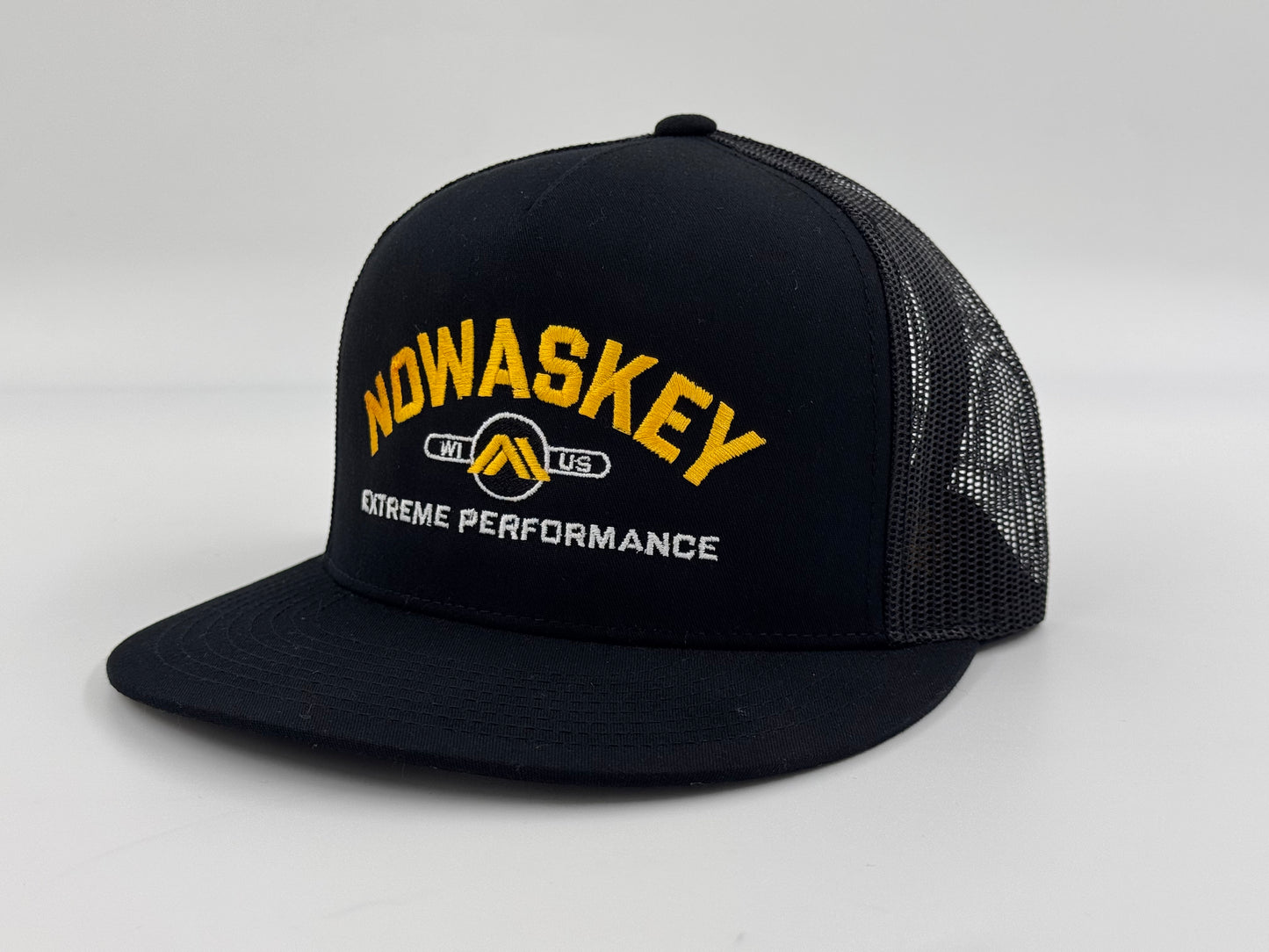 Casquette de camionneur noire Nowaskey avec broderie jaune