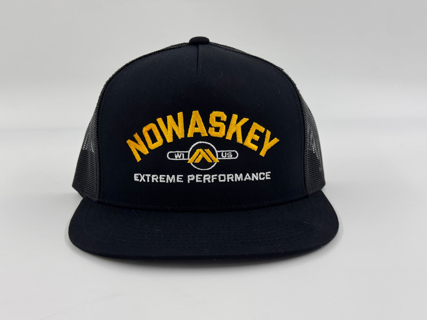 Casquette de camionneur noire Nowaskey avec broderie jaune