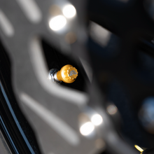 Upgrade your Motorcycle with the Nowaskey Gold Valve Stem. Crafted with a sleek gold finish and engraved logo, it combines style and functionality. Easy to install and compatible with most standard tires.