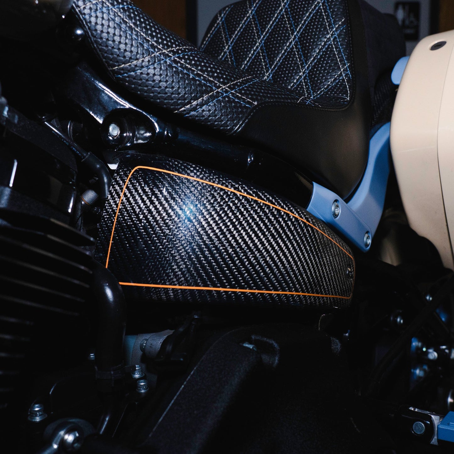 Hofmann Designs M8 Softail Carbon Fiber Side Covers (2018–Present)